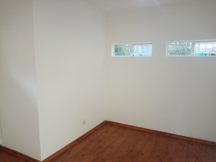 To Let 1 Bedroom Property for Rent in Bryanston Gauteng