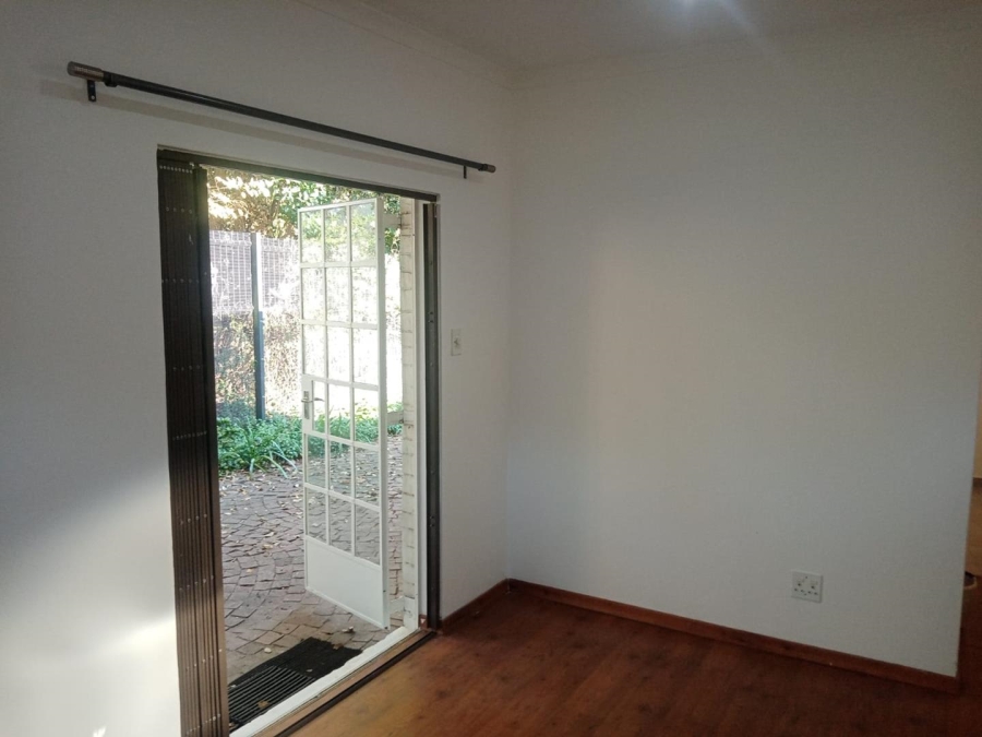 To Let 1 Bedroom Property for Rent in Bryanston Gauteng