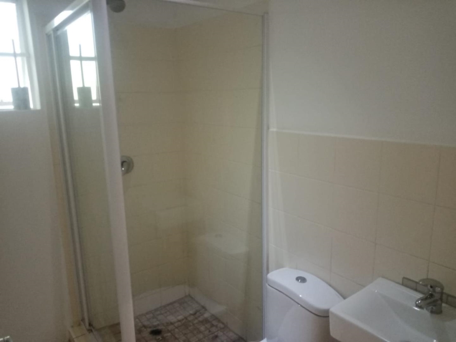 To Let 1 Bedroom Property for Rent in Bryanston Gauteng