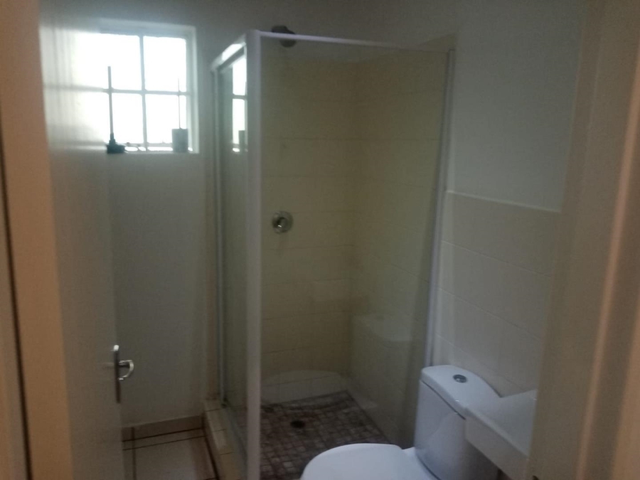 To Let 1 Bedroom Property for Rent in Bryanston Gauteng