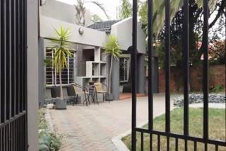 To Let 4 Bedroom Property for Rent in Weltevreden Park Gauteng