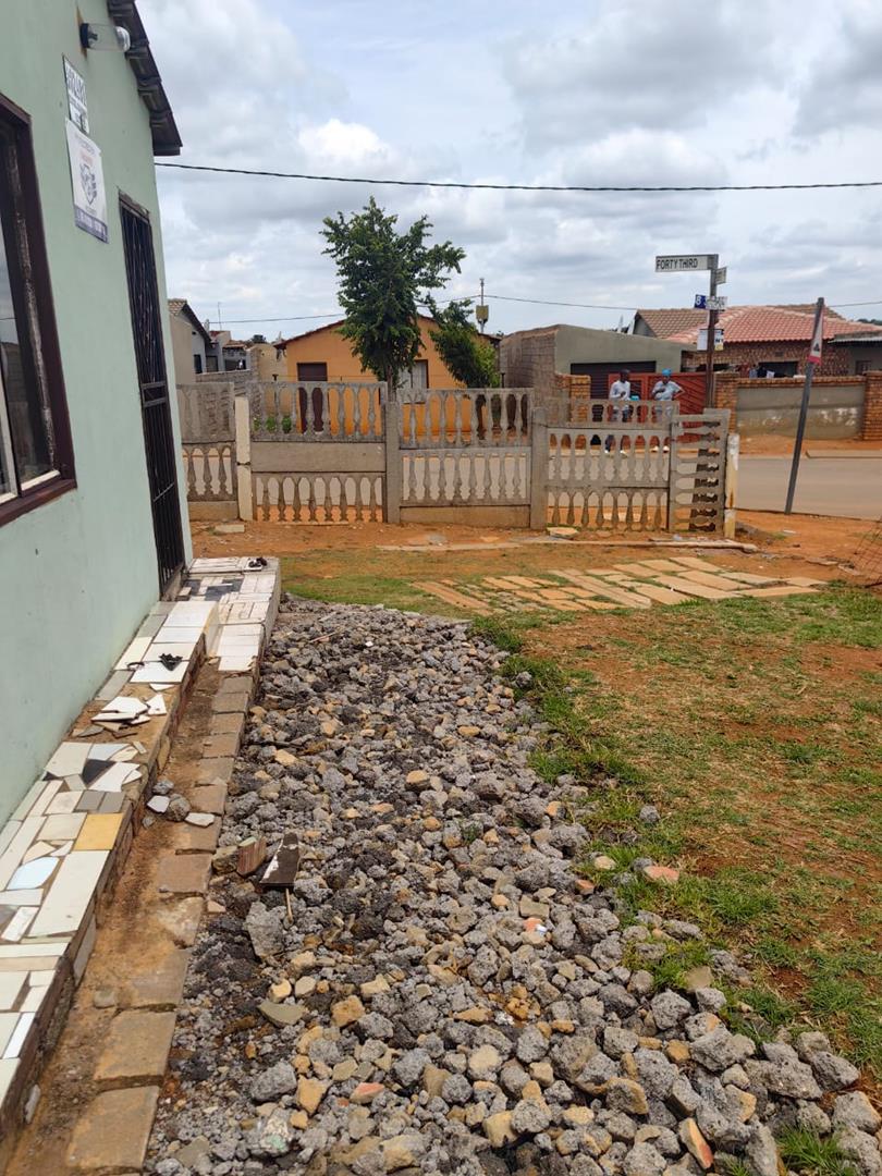 2 Bedroom Property for Sale in Esselenpark Gauteng