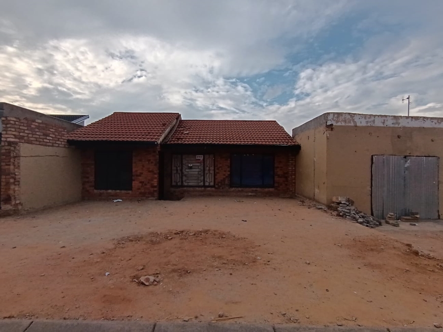 2 Bedroom Property for Sale in Emoyeni Gauteng