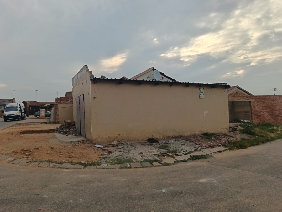 2 Bedroom Property for Sale in Emoyeni Gauteng