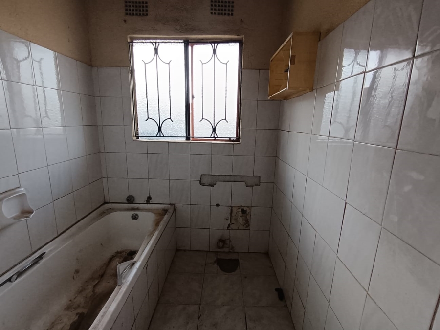 2 Bedroom Property for Sale in Emoyeni Gauteng