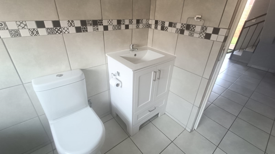 3 Bedroom Property for Sale in Hennopspark Gauteng