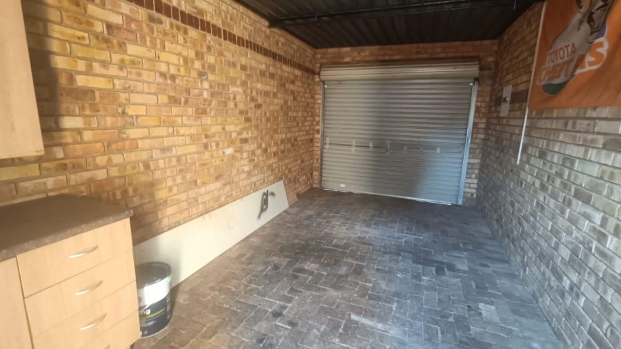 3 Bedroom Property for Sale in Hennopspark Gauteng