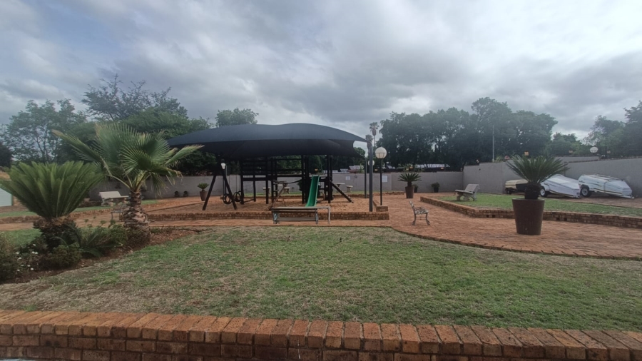 3 Bedroom Property for Sale in Hennopspark Gauteng