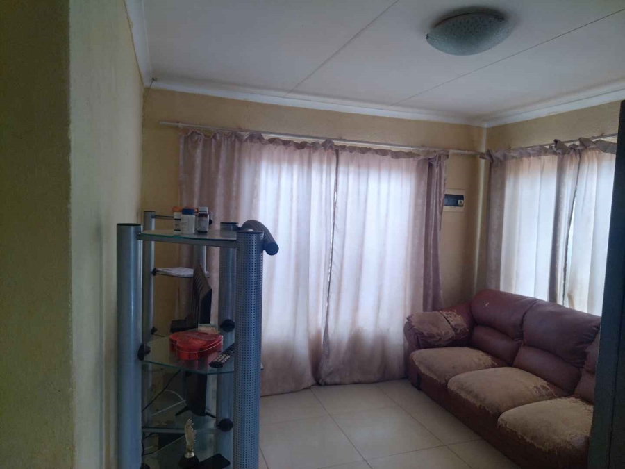 To Let 3 Bedroom Property for Rent in Soshanguve VV Gauteng