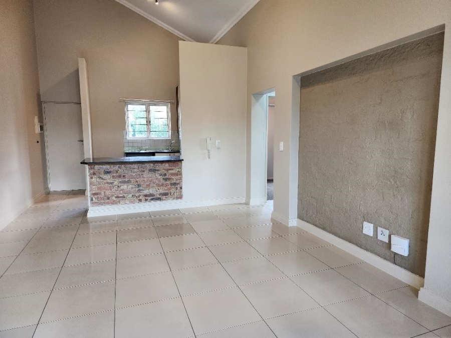 To Let 2 Bedroom Property for Rent in Parktown North Gauteng