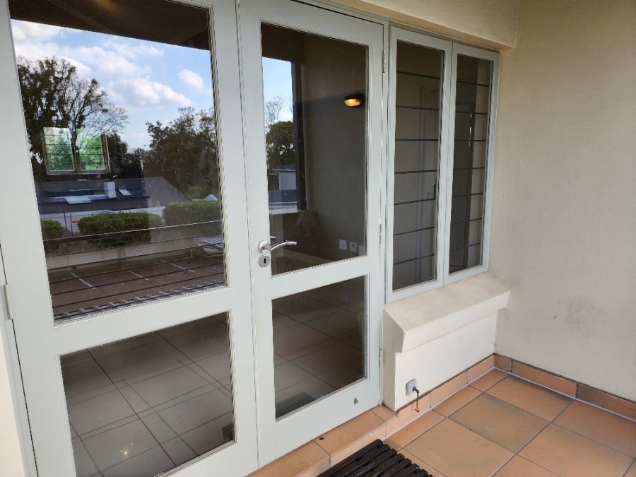 To Let 2 Bedroom Property for Rent in Parktown North Gauteng