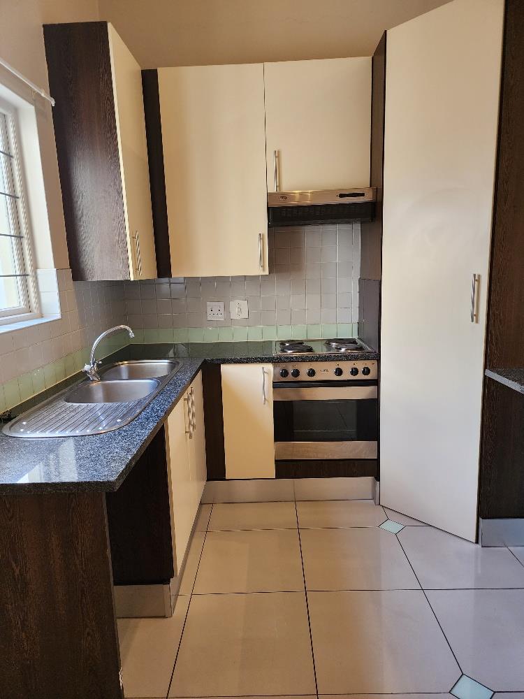 To Let 2 Bedroom Property for Rent in Parktown North Gauteng