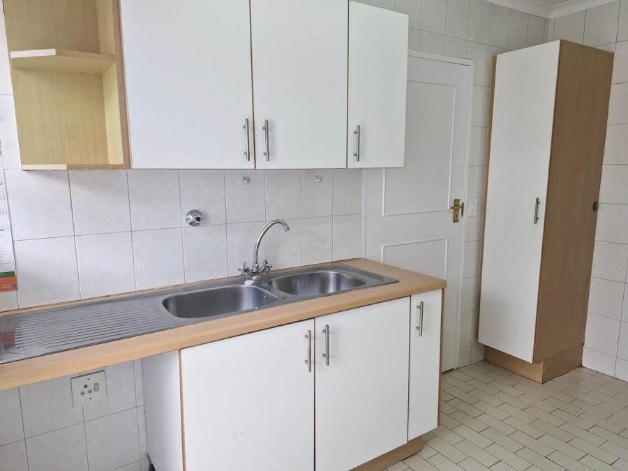 To Let 2 Bedroom Property for Rent in Morningside Gauteng