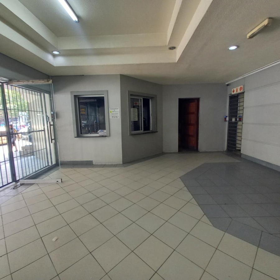 1 Bedroom Property for Sale in Johannesburg Central Gauteng