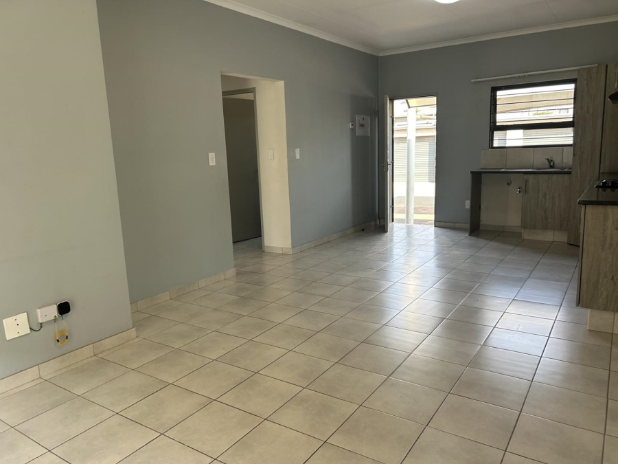 To Let 2 Bedroom Property for Rent in Brentwood Gauteng