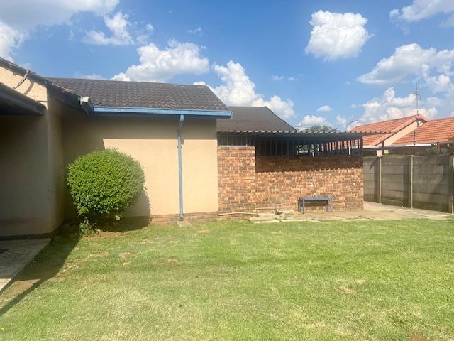 3 Bedroom Property for Sale in Mayberry Park Gauteng