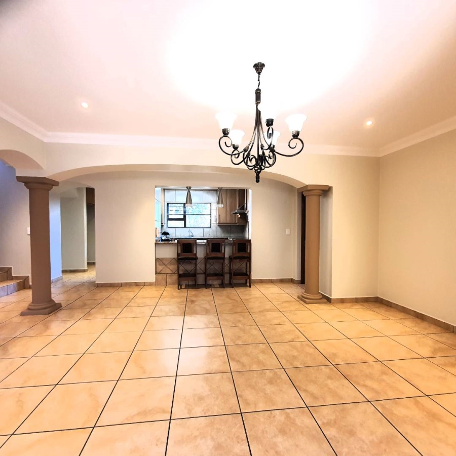 3 Bedroom Property for Sale in Beyerspark Gauteng