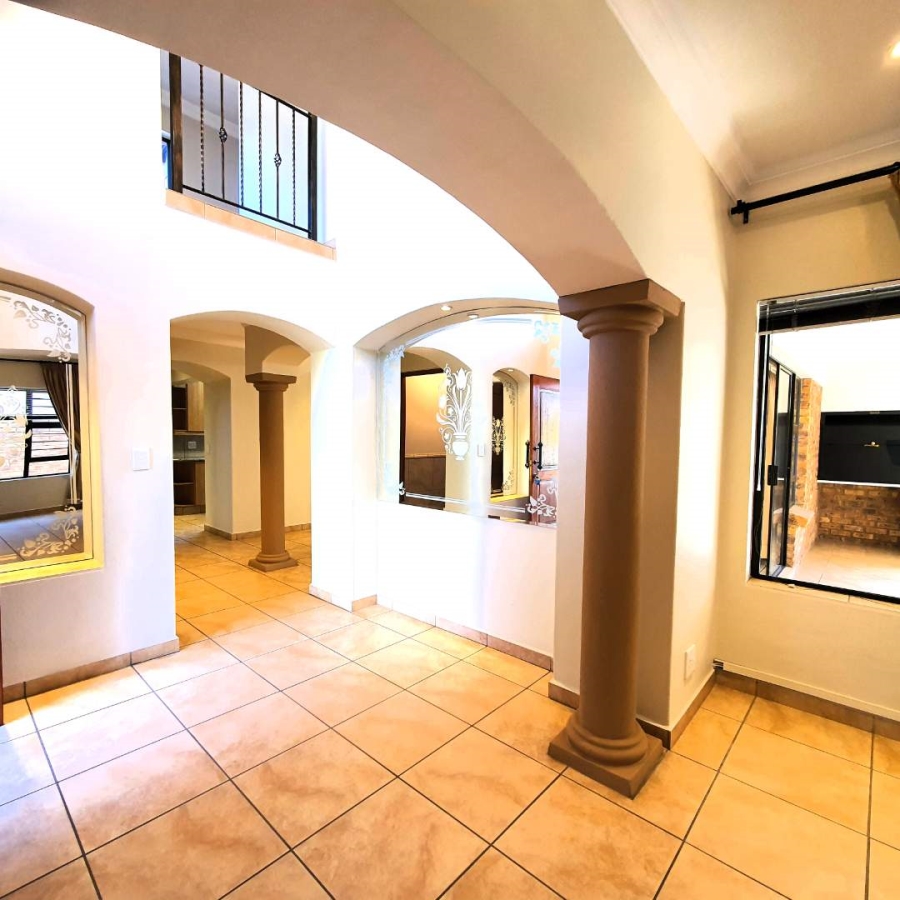 3 Bedroom Property for Sale in Beyerspark Gauteng