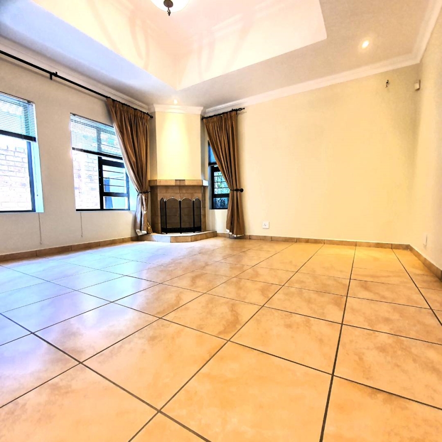 3 Bedroom Property for Sale in Beyerspark Gauteng