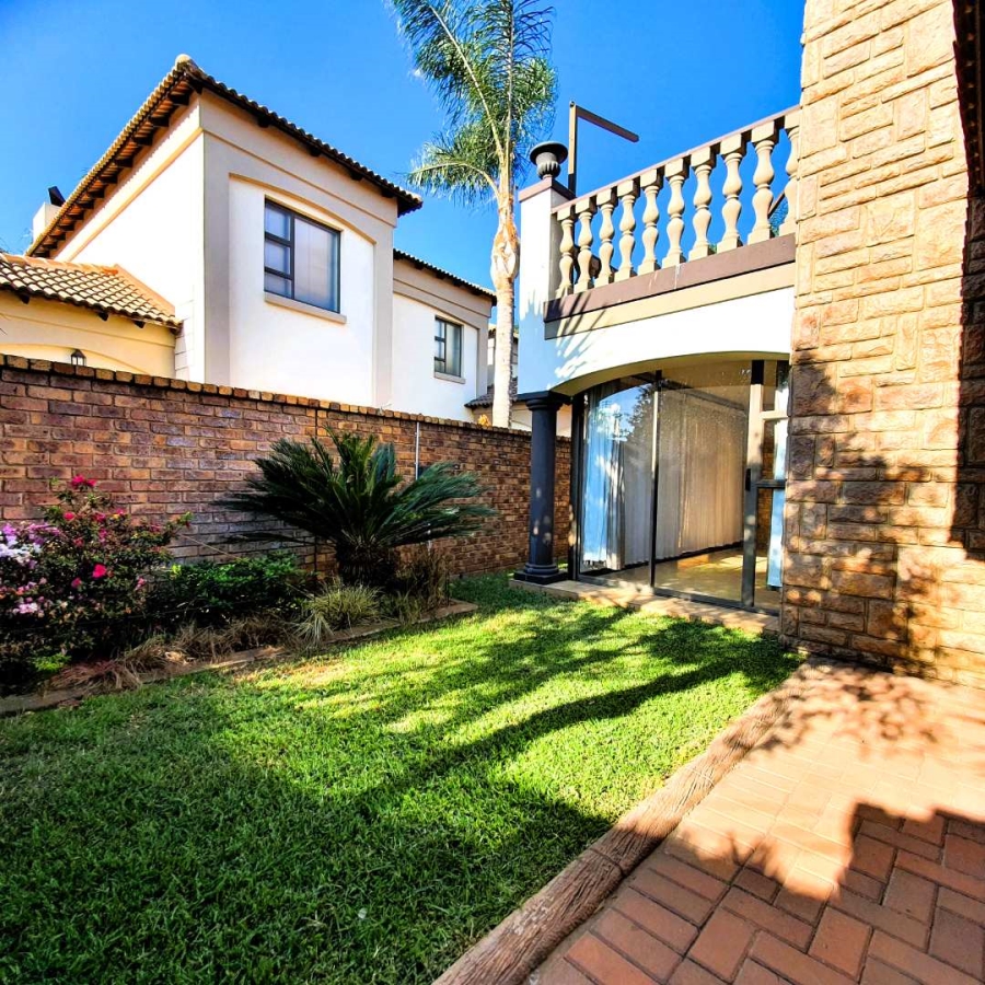 3 Bedroom Property for Sale in Beyerspark Gauteng