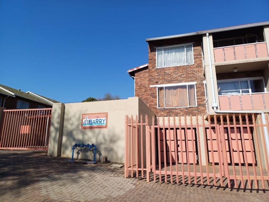 To Let 1 Bedroom Property for Rent in Fontainebleau Gauteng