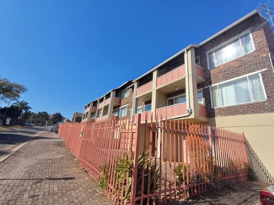 To Let 1 Bedroom Property for Rent in Fontainebleau Gauteng