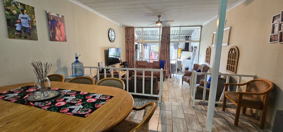 To Let 3 Bedroom Property for Rent in Clubview Gauteng