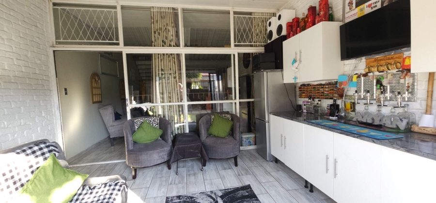 To Let 3 Bedroom Property for Rent in Clubview Gauteng