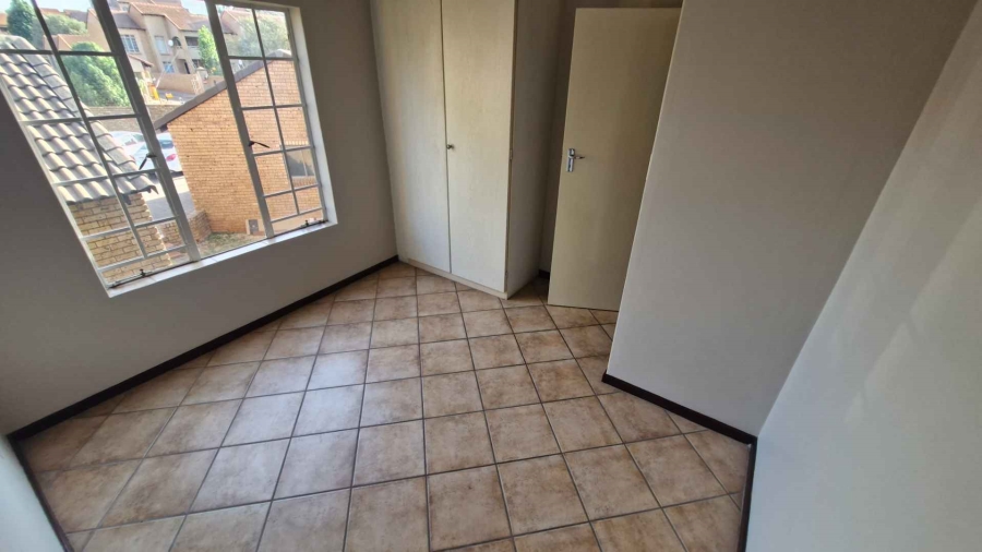 2 Bedroom Property for Sale in Olympus Gauteng