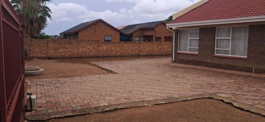 3 Bedroom Property for Sale in Soshanguve DD Gauteng