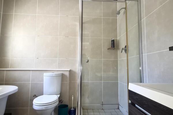 To Let 3 Bedroom Property for Rent in Petervale Gauteng