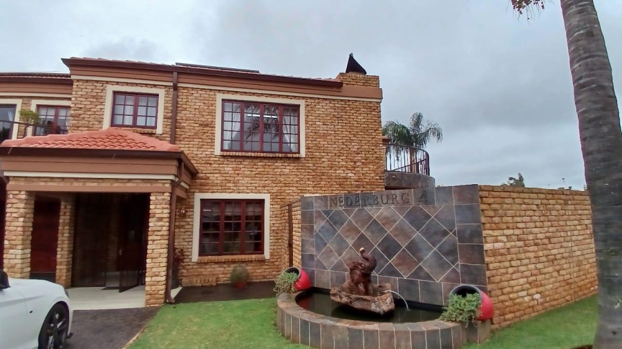 4 Bedroom Property for Sale in Glen Erasmia Gauteng