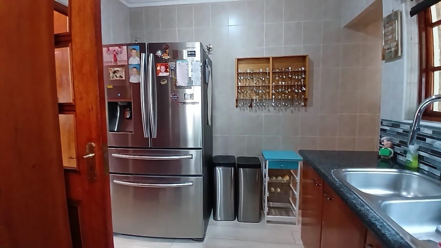 4 Bedroom Property for Sale in Glen Erasmia Gauteng