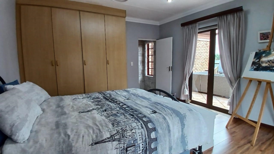 4 Bedroom Property for Sale in Glen Erasmia Gauteng