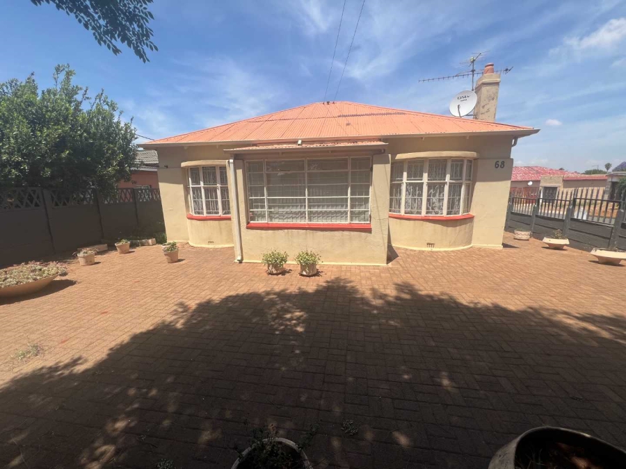 3 Bedroom Property for Sale in Roodepoort Gauteng