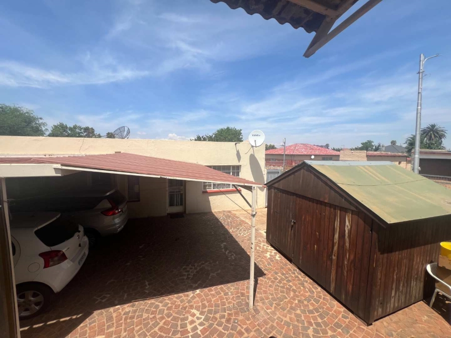 3 Bedroom Property for Sale in Roodepoort Gauteng