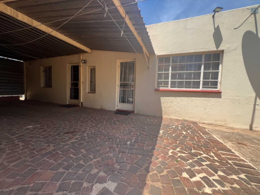 3 Bedroom Property for Sale in Roodepoort Gauteng