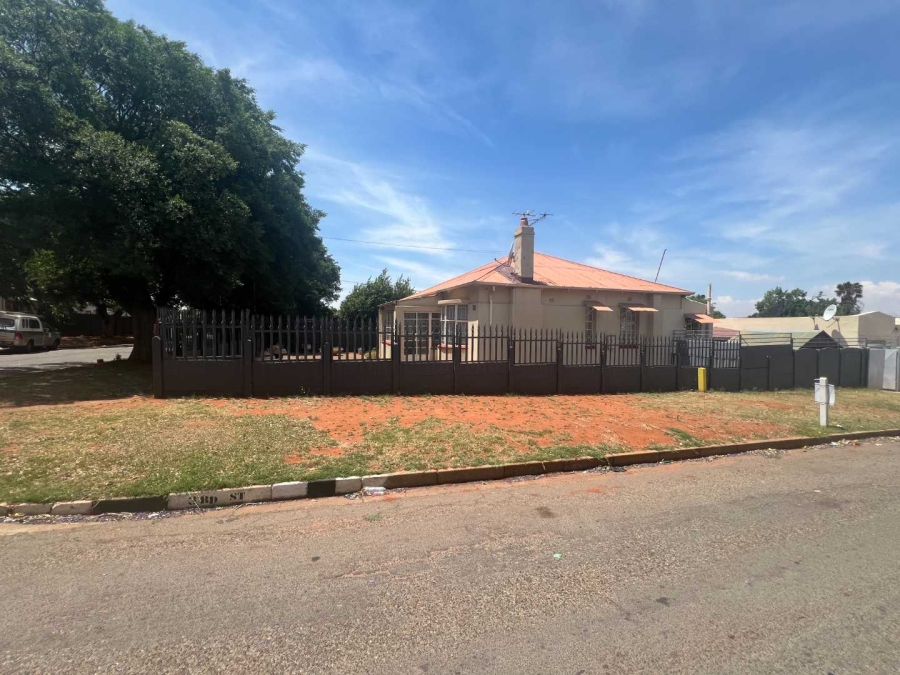 3 Bedroom Property for Sale in Roodepoort Gauteng