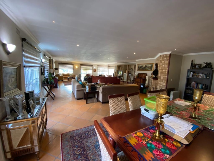 5 Bedroom Property for Sale in Bedfordview Gauteng