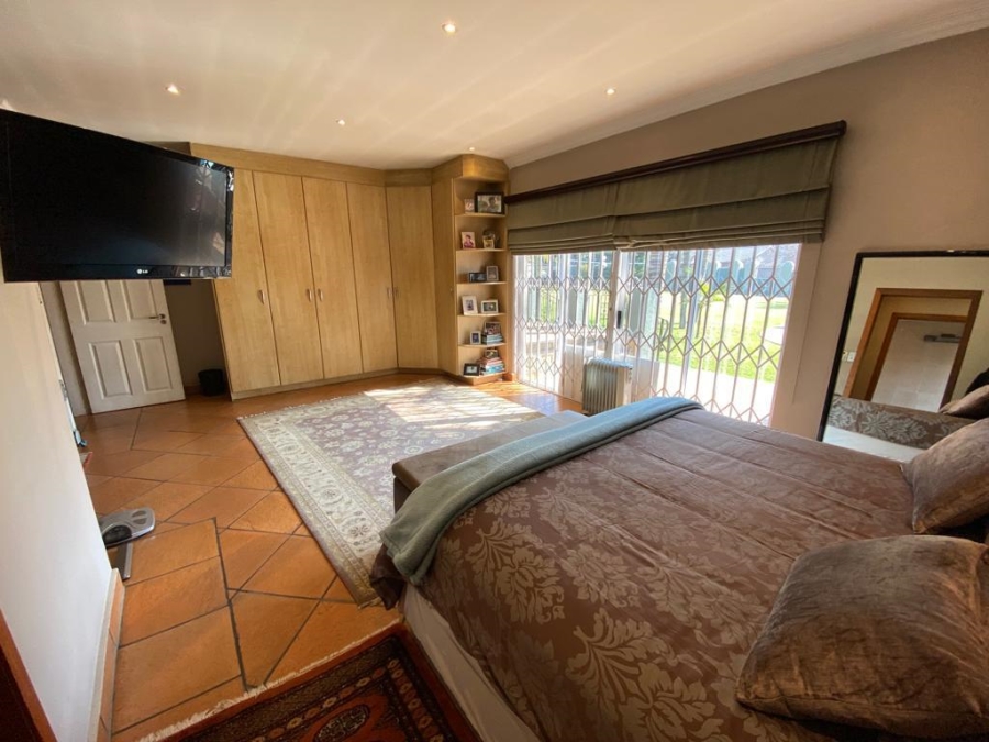 5 Bedroom Property for Sale in Bedfordview Gauteng