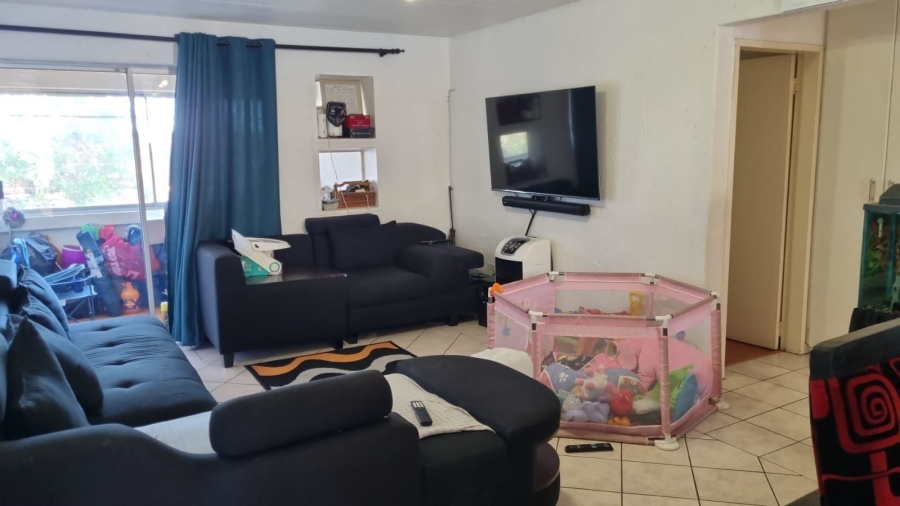 3 Bedroom Property for Sale in Oakdene Gauteng