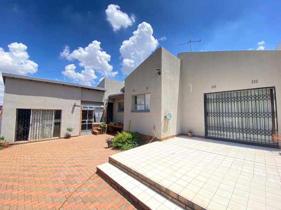 3 Bedroom Property for Sale in Suideroord Gauteng