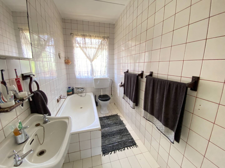 4 Bedroom Property for Sale in Kibler Park Gauteng