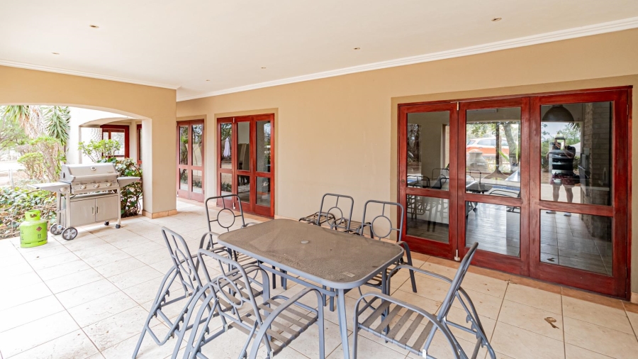 To Let 3 Bedroom Property for Rent in Saddlebrook Estate Gauteng