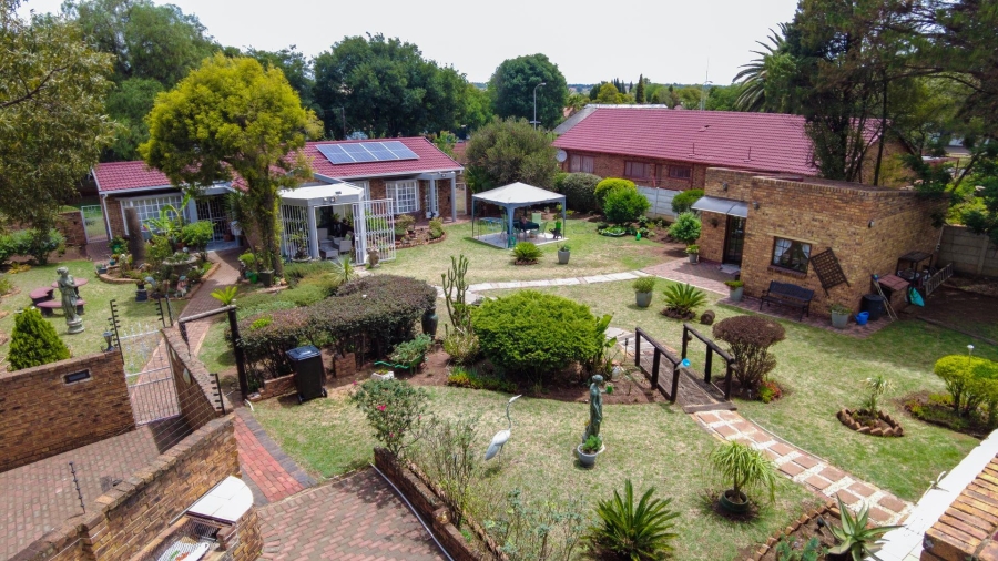 3 Bedroom Property for Sale in Dersley Gauteng