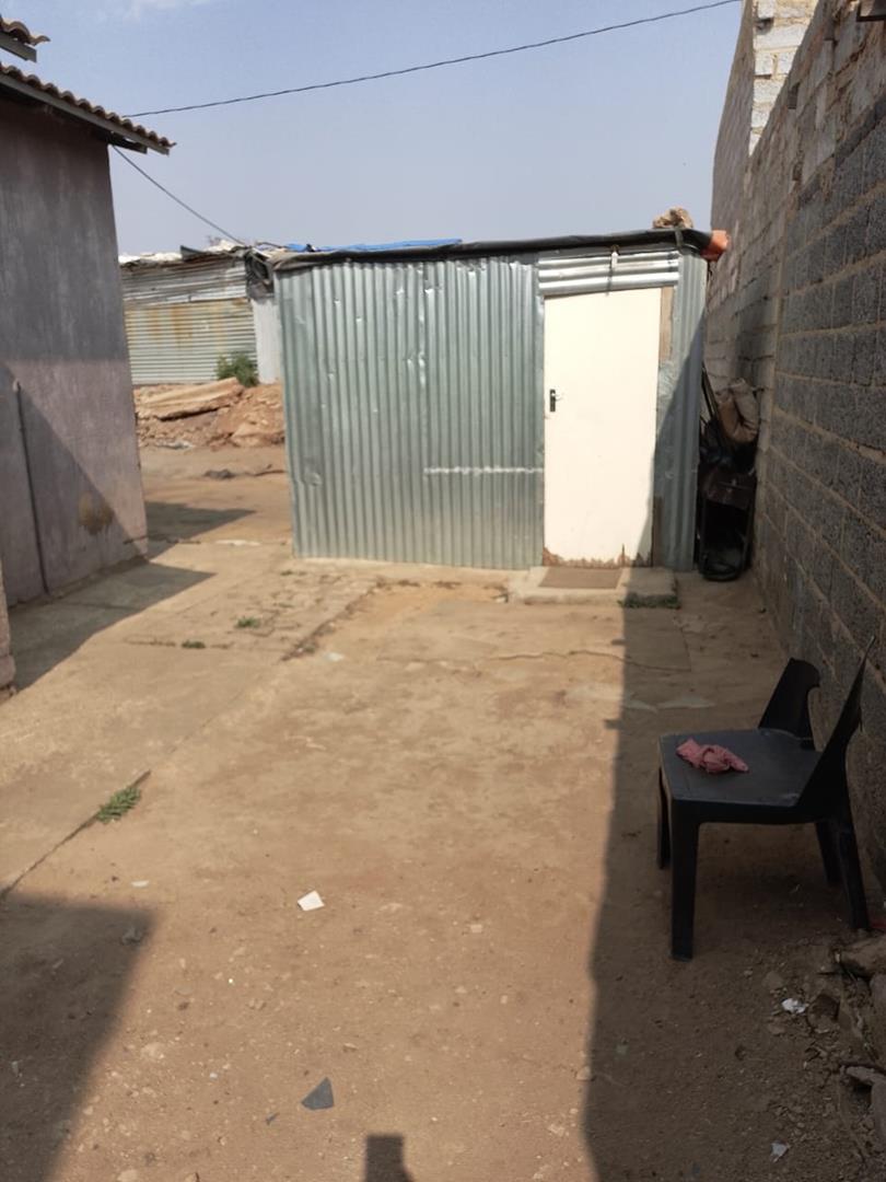 2 Bedroom Property for Sale in Tembisa Gauteng