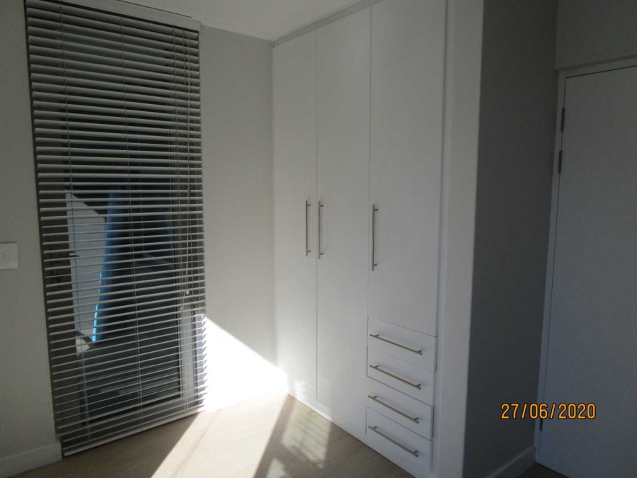 1 Bedroom Property for Sale in Rosebank Gauteng