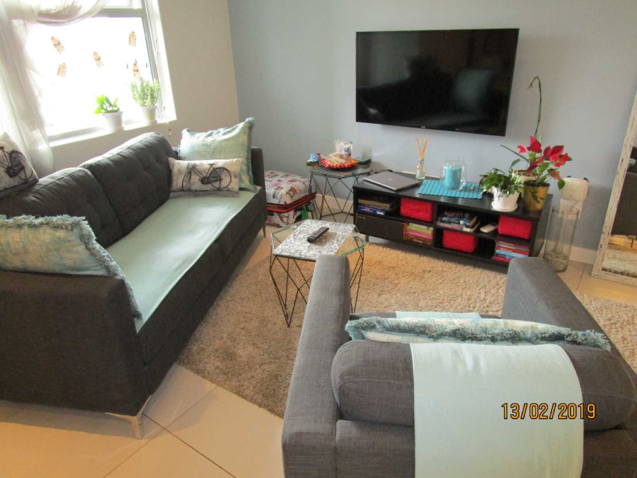 To Let 1 Bedroom Property for Rent in Rosebank Gauteng