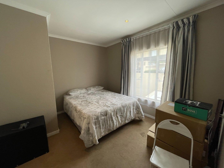 To Let 1 Bedroom Property for Rent in La Montagne Gauteng