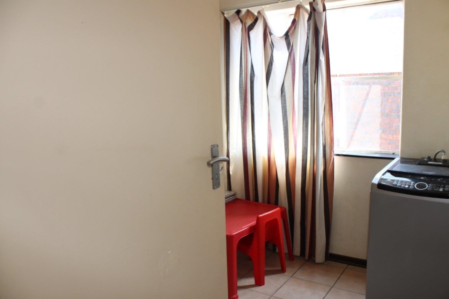 To Let 3 Bedroom Property for Rent in Horison View Gauteng